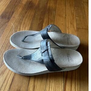 Dansko Cece Thong Sandals Women’s Size 11-11.5 US 42